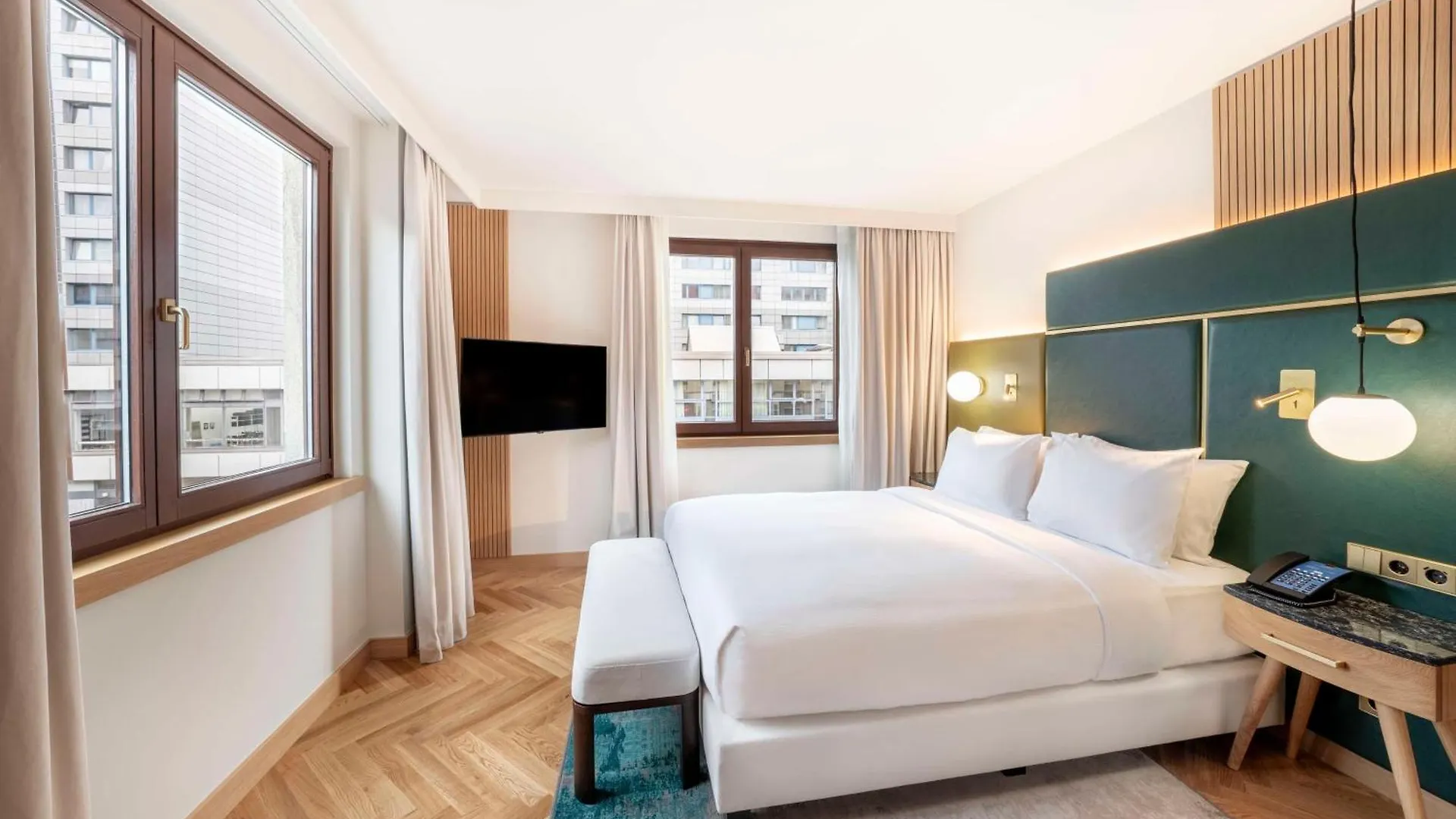 Hilton Berlin Ξενοδοχείο 5*,  Γερμανία
