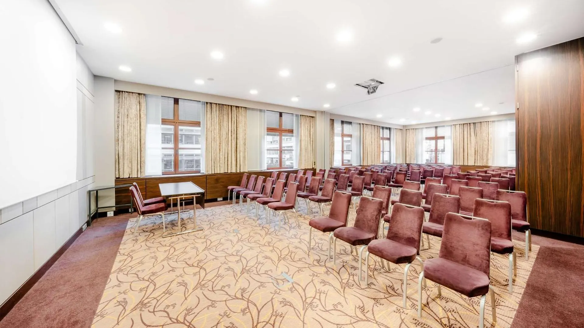 Hilton Berlin Ξενοδοχείο 5*,  Γερμανία